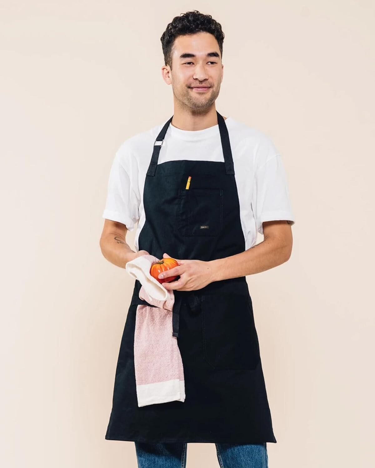 Versatile Black Kitchen Bib Apron - Adjustable with Pockets & Stain Protection
