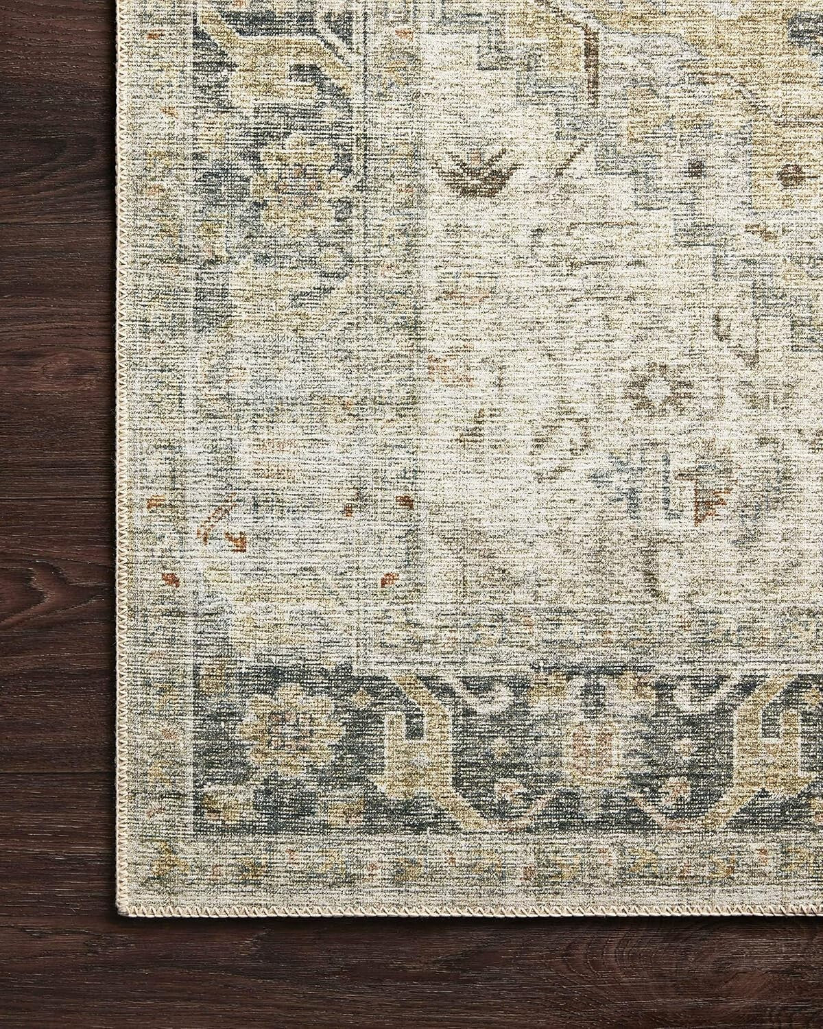 Elegant 6' x 9' Traditional Area Rug - Stain Resistant & Durable Polyester
