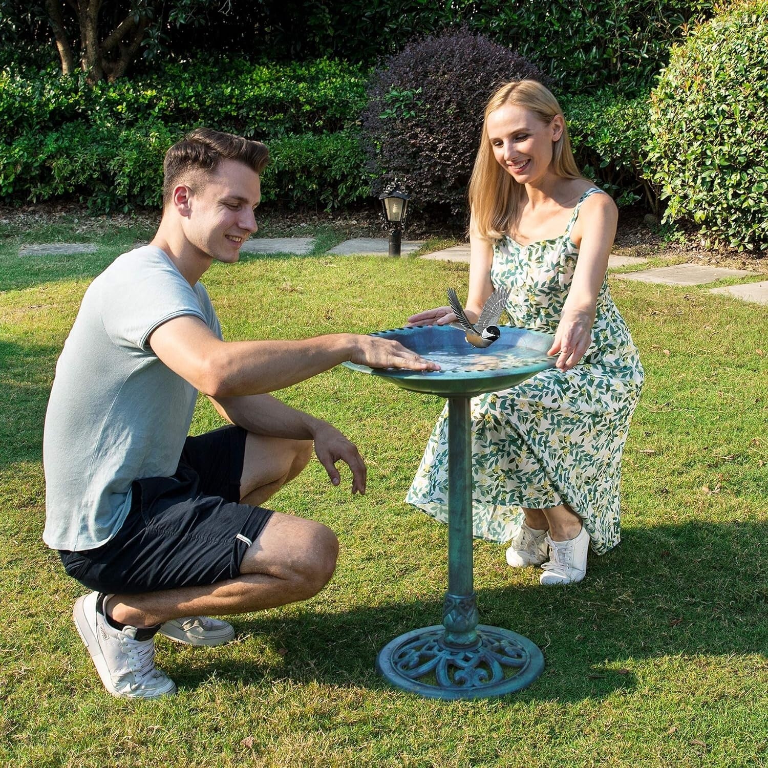 Elegant 28-Inch Lightweight Green Polyresin Bird Bath for Outdoor Garden Decor