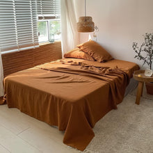 Load image into Gallery viewer, Elegant 4-Piece Rust Linen Bedding Set - King Size Pre-Washed Farmhouse Style