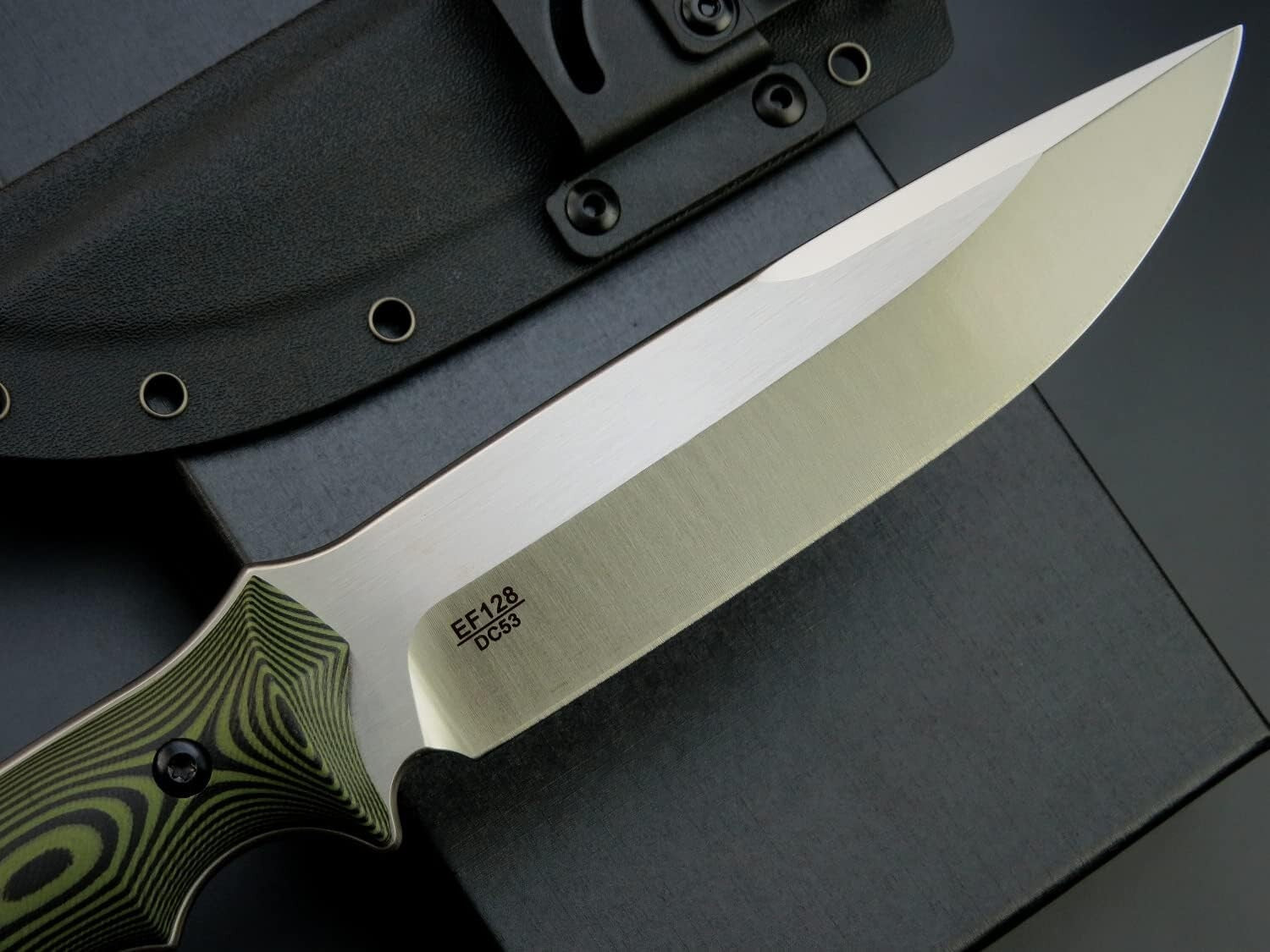 Ergonomic Two-Tone G10 Fixed Blade Knife for Camping & Outdoor Adventures