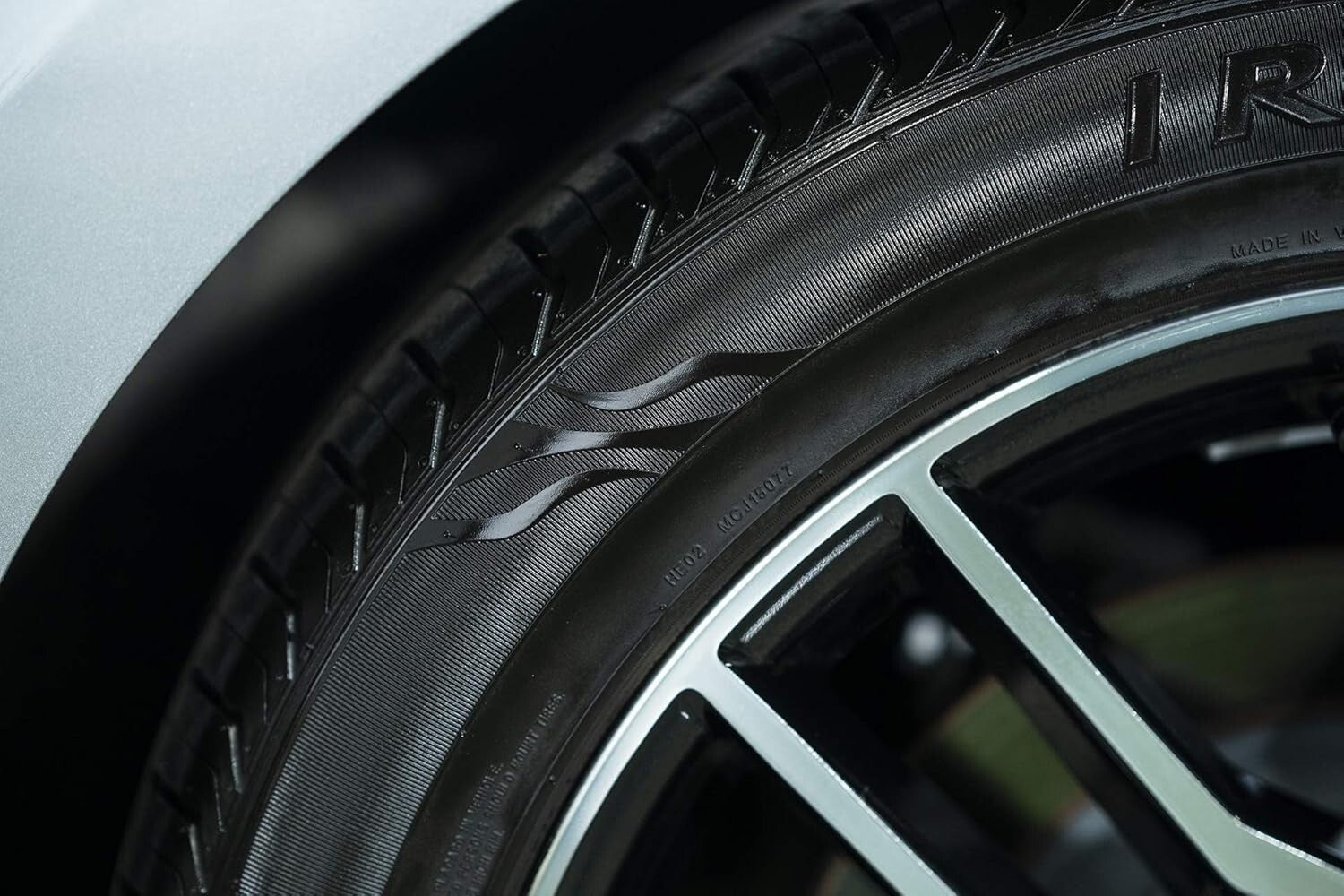 Enhanced Tire Appearance with Blazing Wet Shine - Long-Lasting Formula, 6 Pack