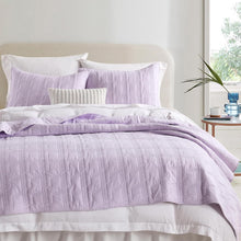 Load image into Gallery viewer, Luxurious 100% Cotton King Size Quilt Set in Lavender - 3-Piece Geometric Design