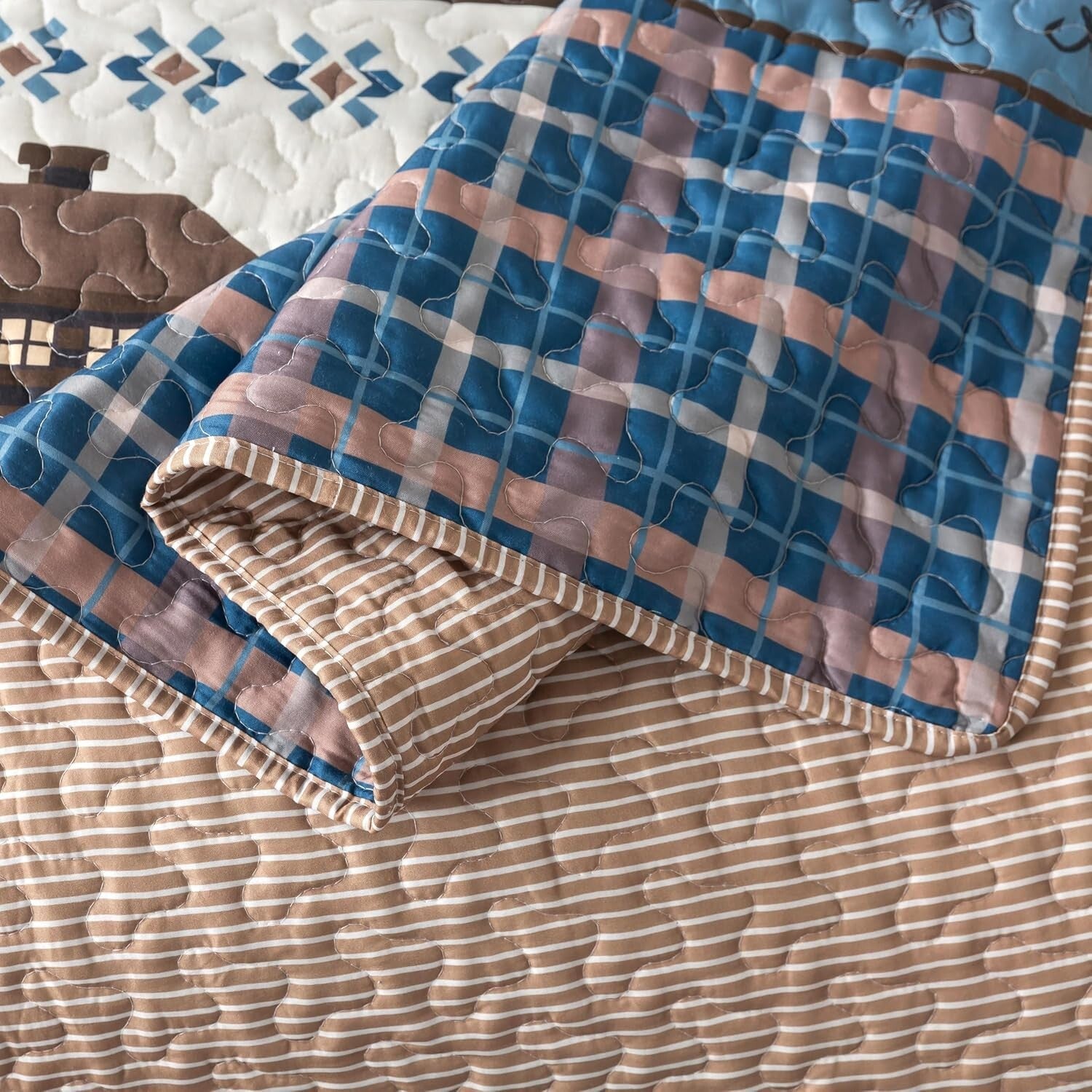 Reversible Twin Gone Fishing Quilt with Sham - Cozy Outdoor Themed Bedding