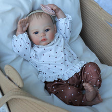 Load image into Gallery viewer, Lifelike 18-Inch Newborn Reborn Baby Doll Girl - Safe for Kids 3+ Gift Set