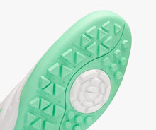 Load image into Gallery viewer, Multi-Purpose Soccer Cleats with Arch Support - Ideal for Various Surfaces