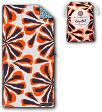 Load image into Gallery viewer, Eco-Friendly Sand-Free Beach Towel - Quick Dry Microfiber for Travel (71x35)
