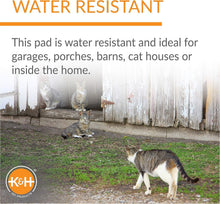 Load image into Gallery viewer, Durable Waterproof Cat Heating Pad with Fleece Cover - Ideal for Outdoor Use