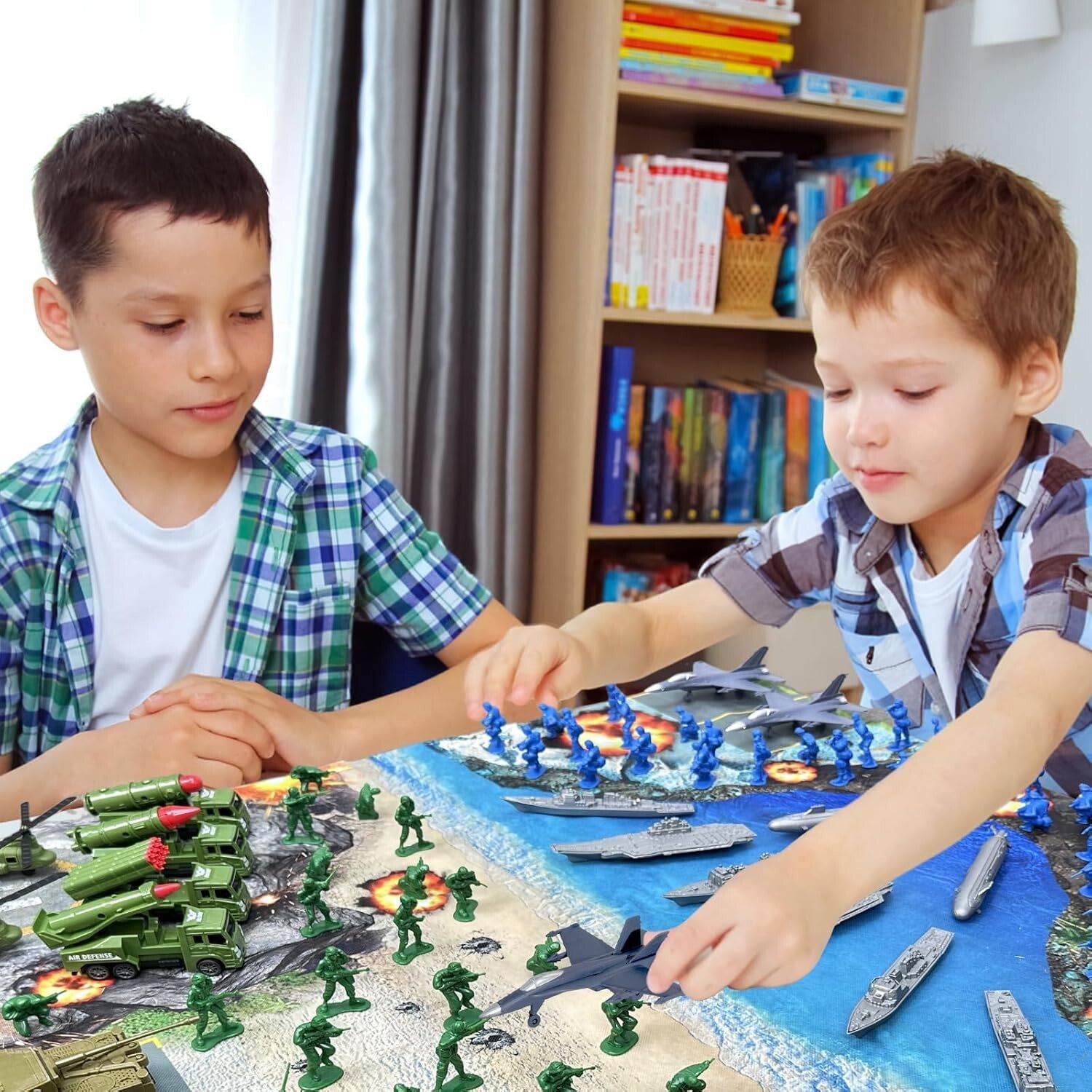 Adventurous Army Men Playset - Includes Battle Mat & Diverse Military Vehicles