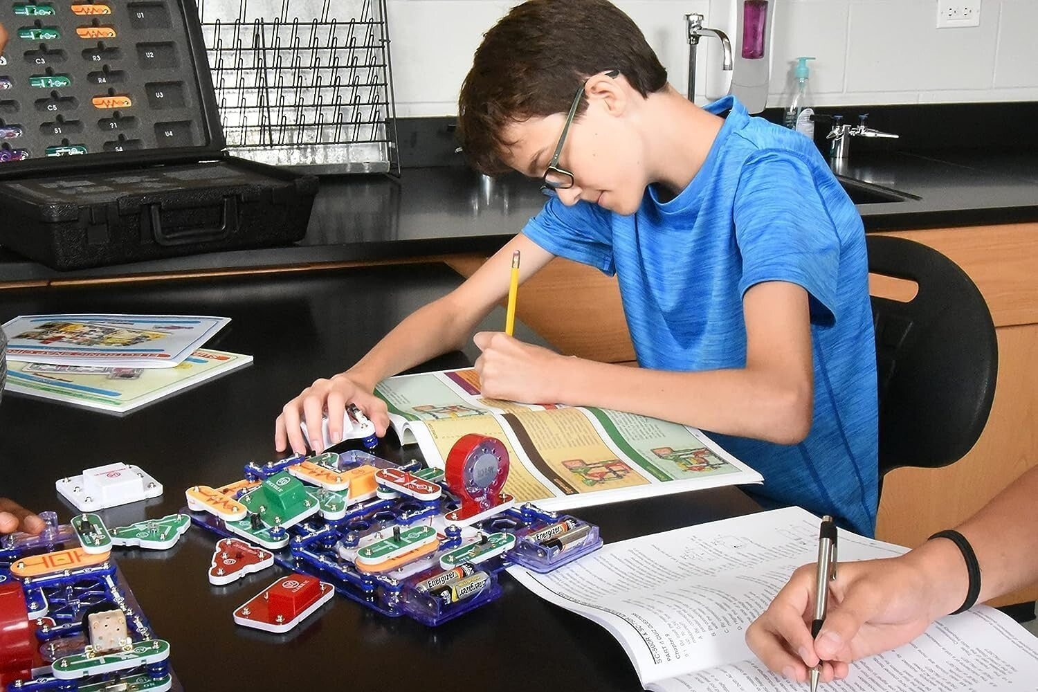 Hands-On Electronics Adventure Kit: 750+ DIY Projects | No Soldering | Age 8+