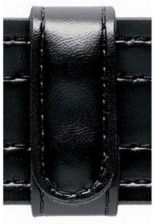 High-Quality Holster with One Pocket & Snap Closure - Timeless Craftsmanship