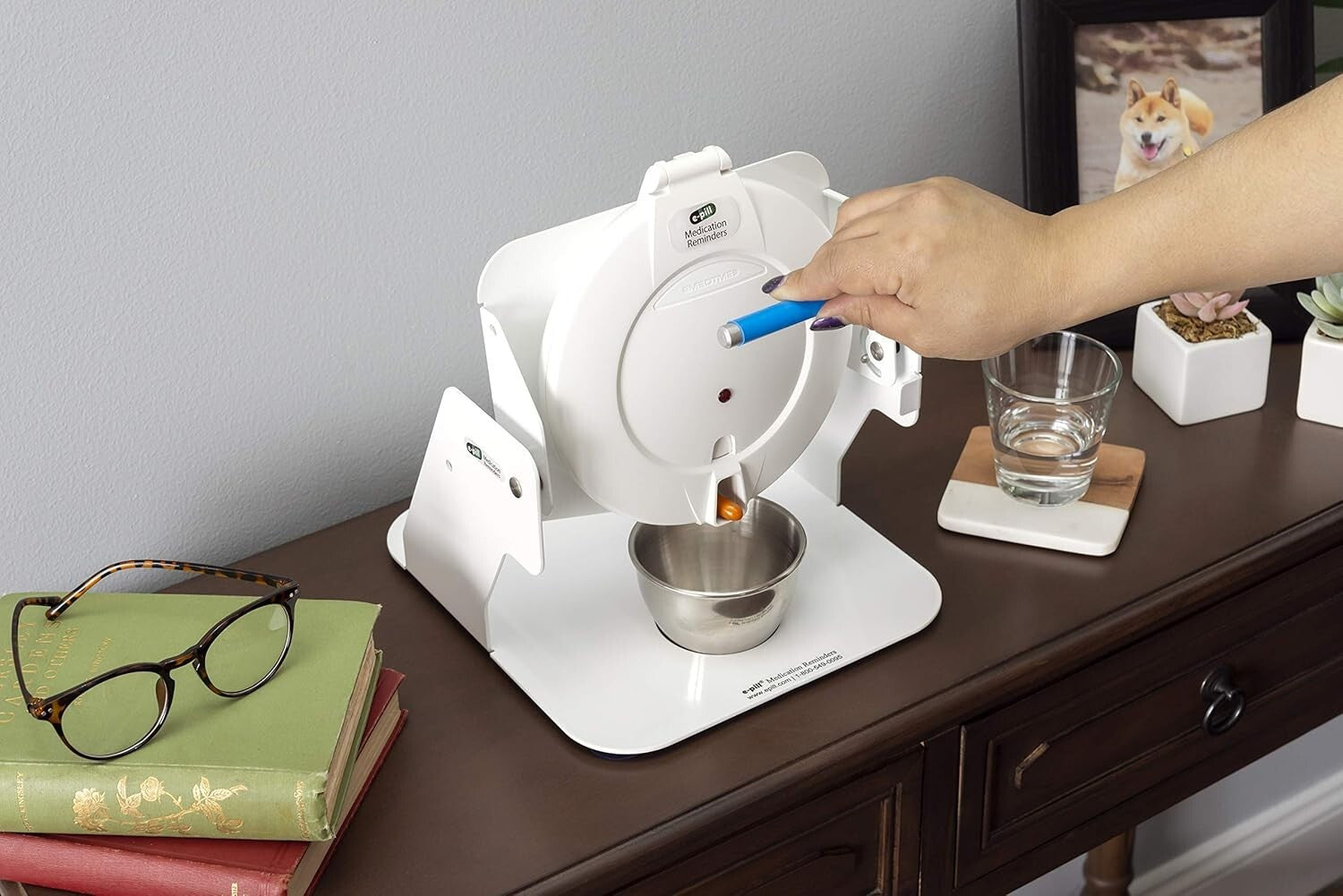 MedTime Station: White Locked Pill Dispenser with 28 Compartments & Tipper Base