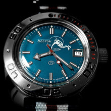 Load image into Gallery viewer, Stylish Russian Diver Watch with Luminous Design &amp; 40mm Stainless Steel Case