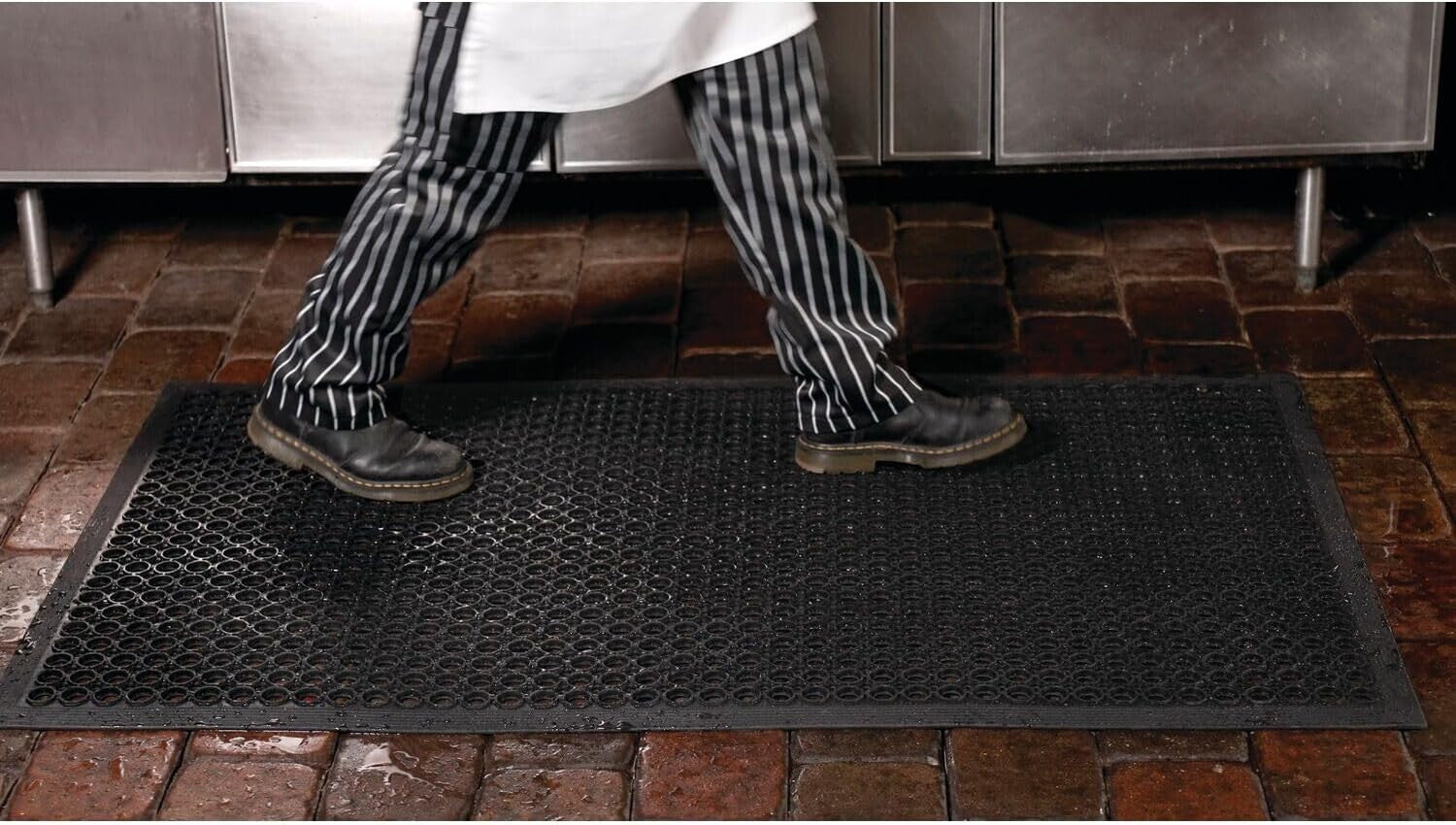 3' x 5' Commercial Kitchen Drainage Mat - Lightweight, Anti-Slip & Beveled Edges