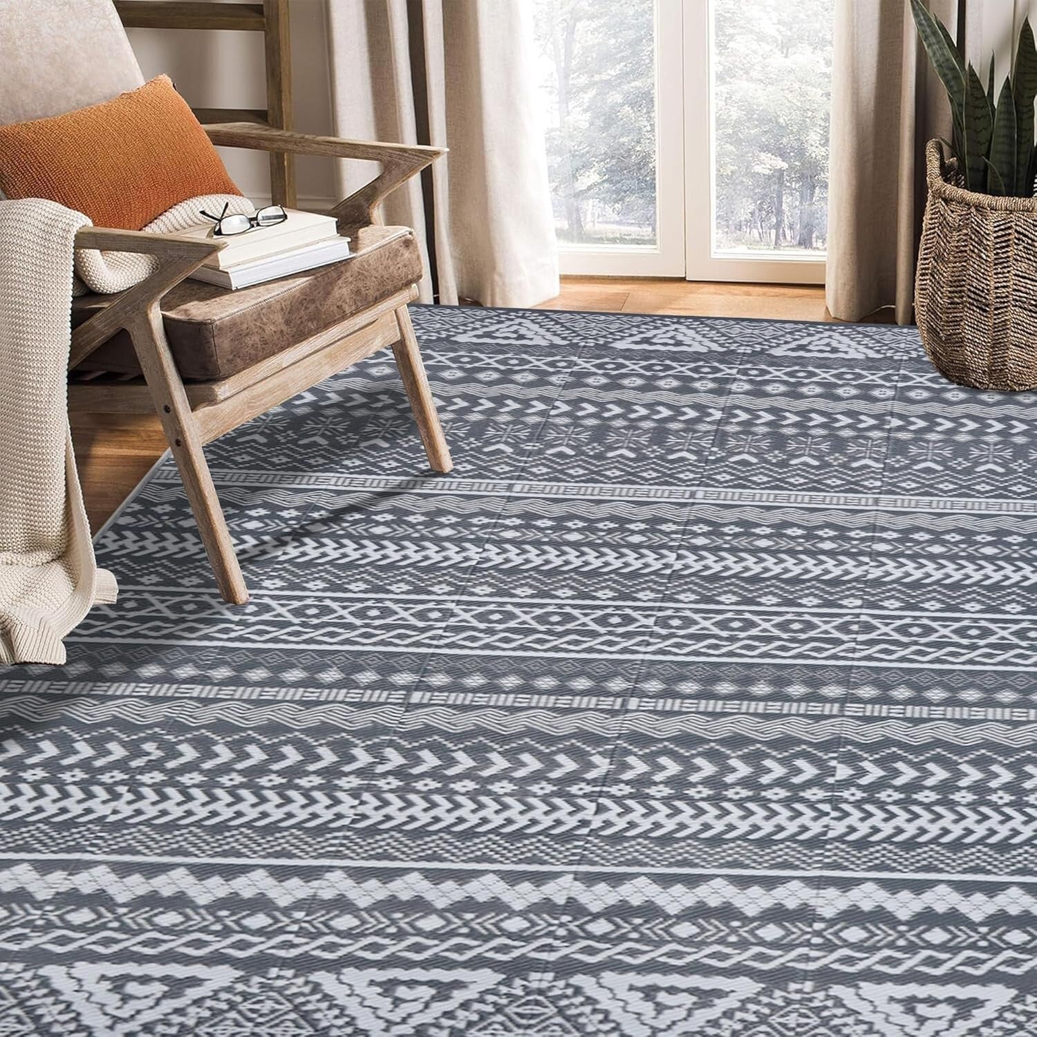 Durable UV Stabilized Reversible Mat 6' x 9' for Backyard and Beach Adventures