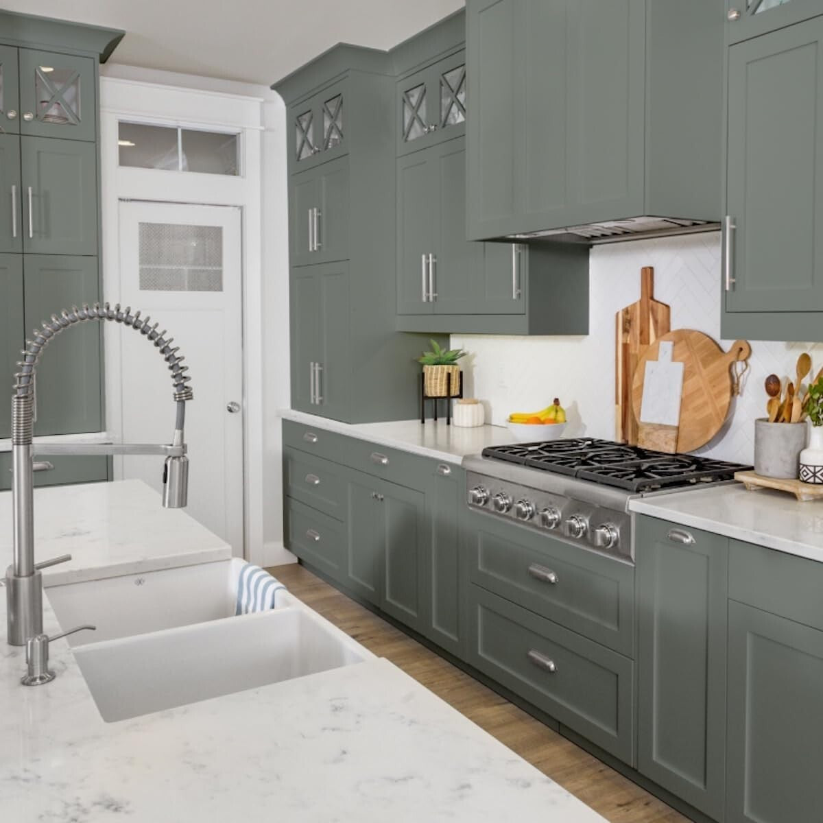 Transform Your Cabinets with Nuvo Olde Sage Paint - 31 Oz Low Odor, Satin Finish