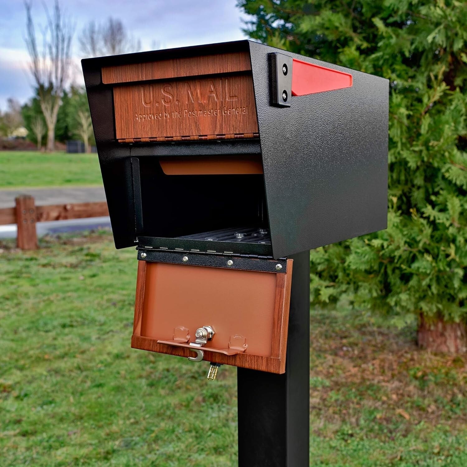 Elegant Locking Mailbox with Concealed Outgoing Clip & Vandal-Resistant Features