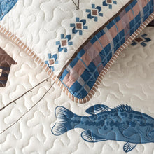 Load image into Gallery viewer, Reversible Twin Gone Fishing Quilt with Sham - Cozy Outdoor Themed Bedding