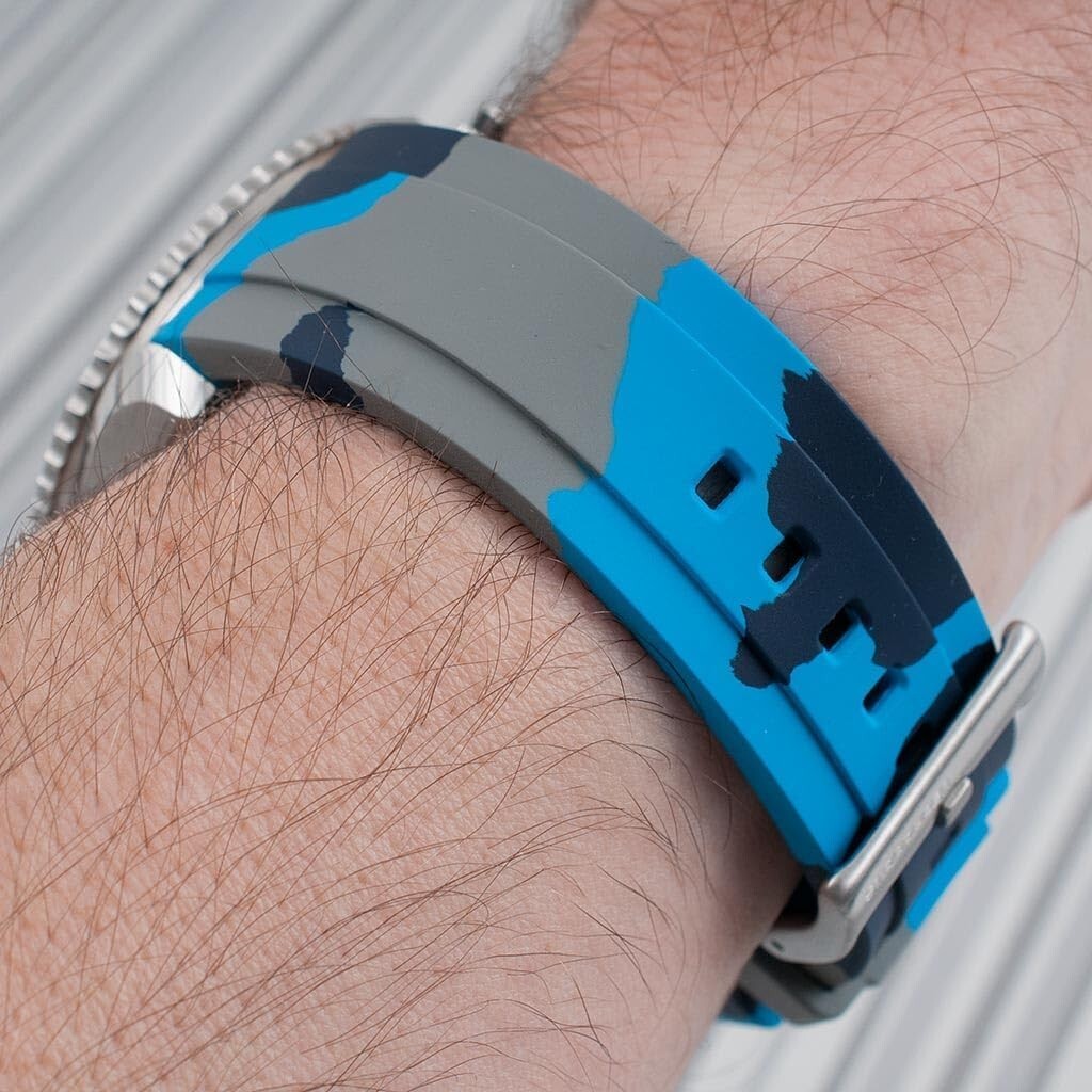 Elegant Quick Release Rubber Watch Strap in Dark Blue, Light Blue, and Gray