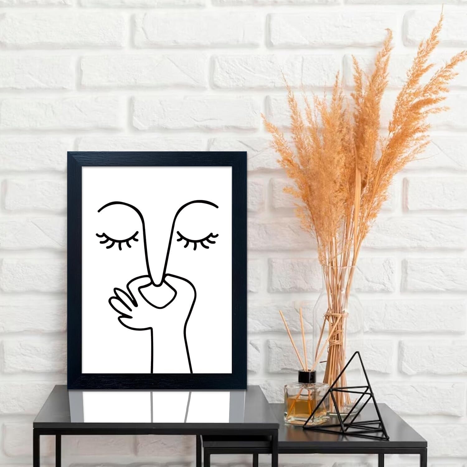 Funny Guest Toilet Wall Sign - Modern Black and White Art for Bathrooms