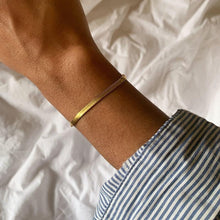 Load image into Gallery viewer, Trendy 14K Gold Dainty Bracelet - Waterproof &amp; Sweatproof for Everyday Elegance