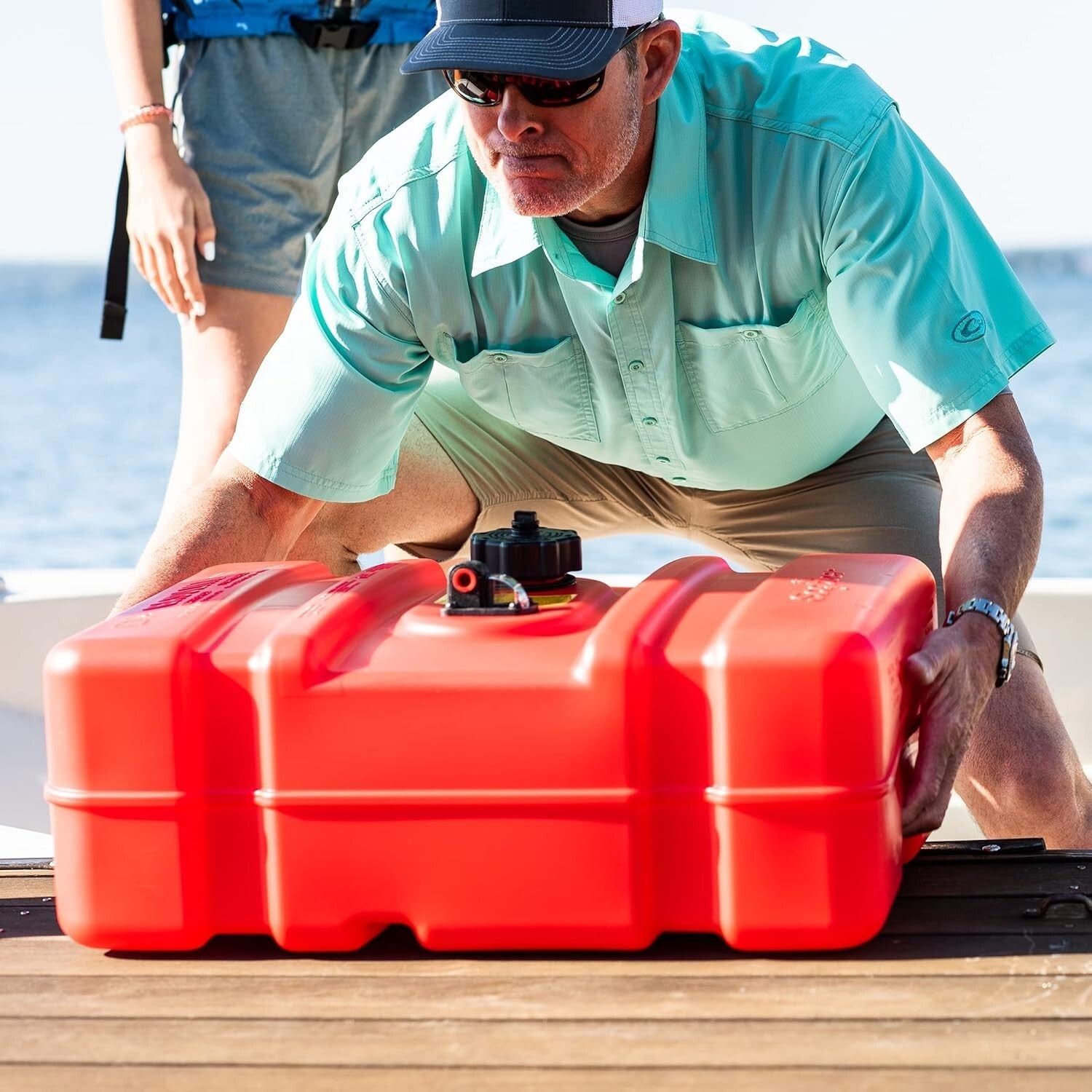 9-Gallon Portable Marine Fuel Container with Vented Cap - Safe & Reliable