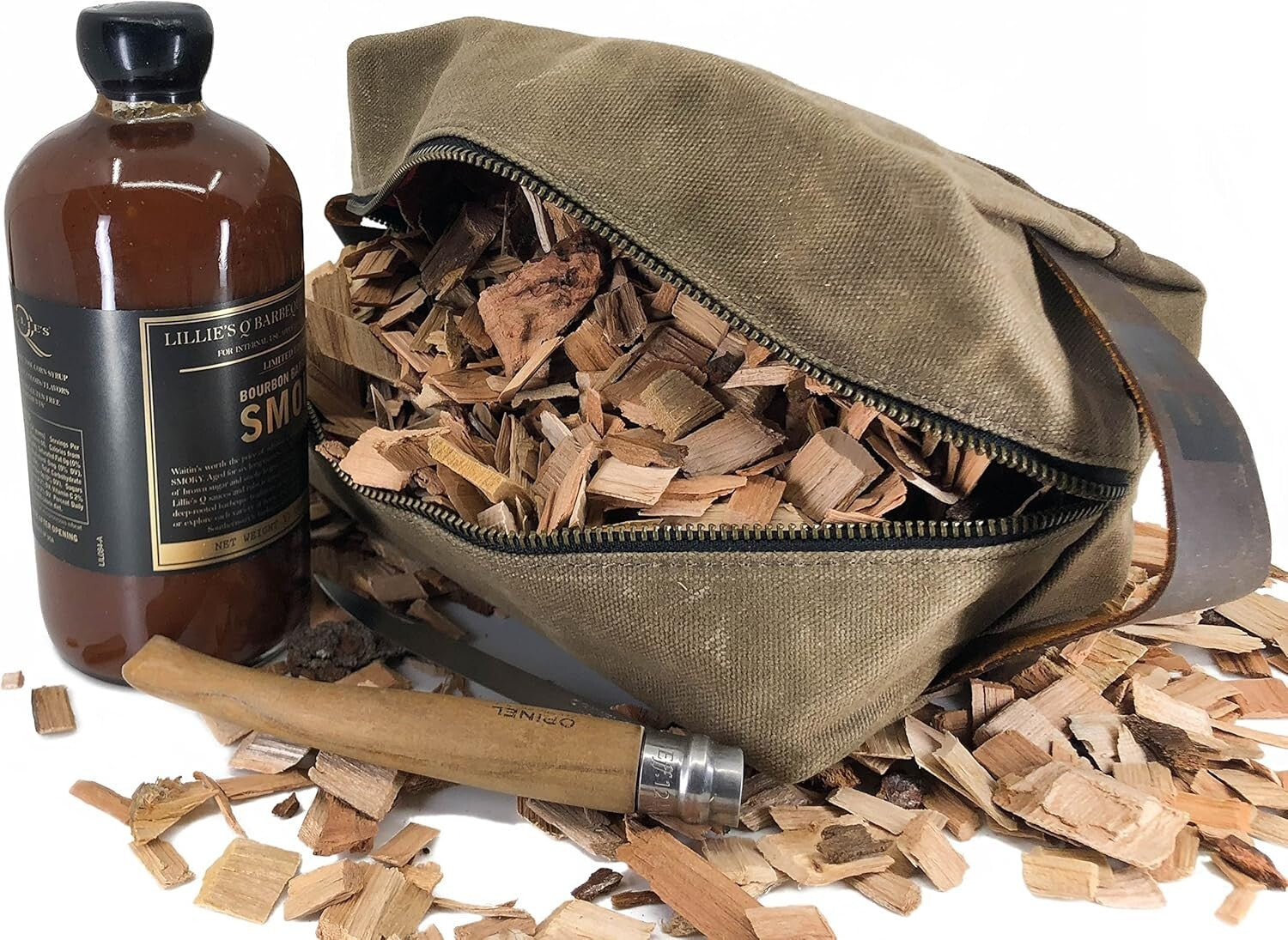 Versatile Unisex Waxed Canvas Dopp Kit with Leather Handle for All Essentials