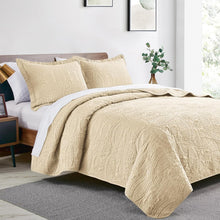 Load image into Gallery viewer, Elegant Cal King Summer Quilt Set - 3 Piece Coin Pattern for Year-Round Comfort
