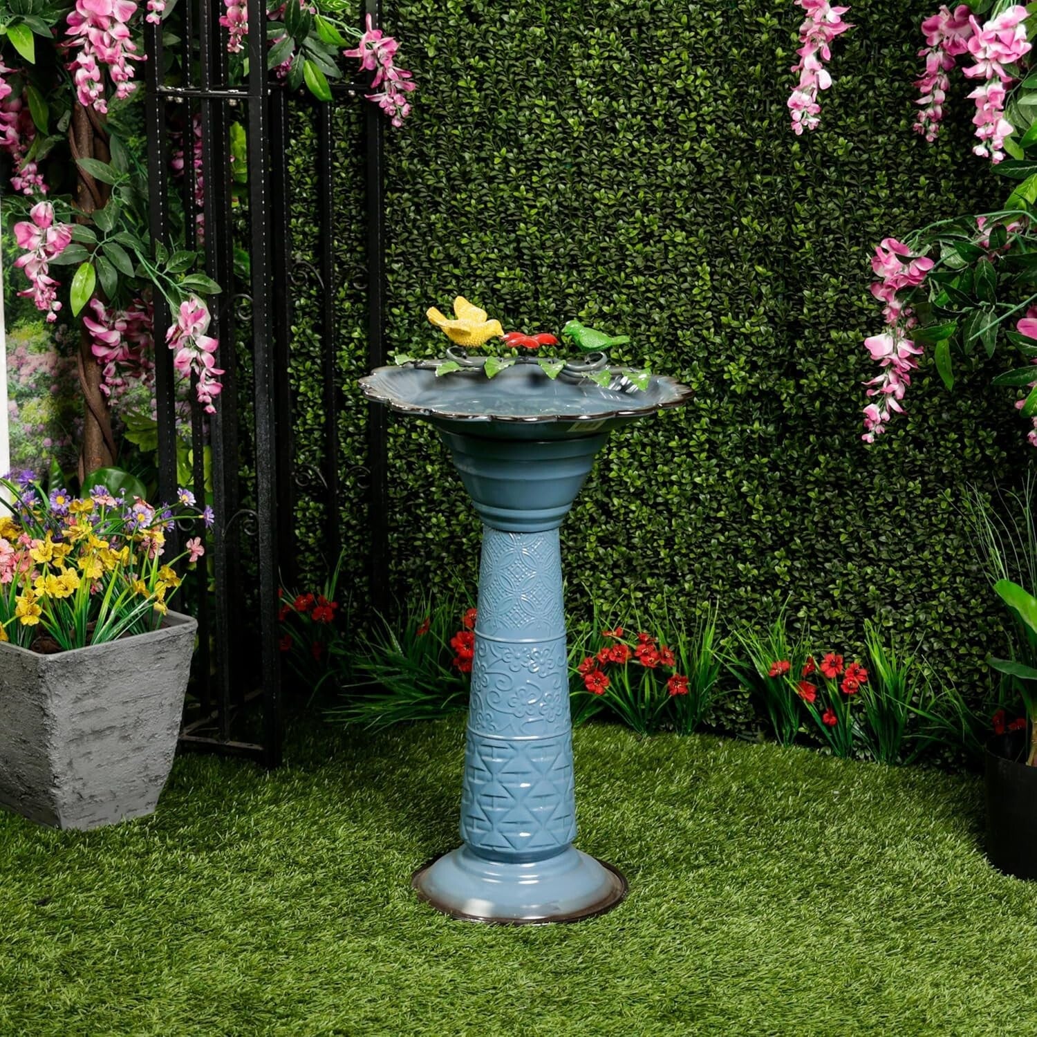 Captivating 28" Metal Birdbath - Perfect for Enchanting Outdoor Spaces