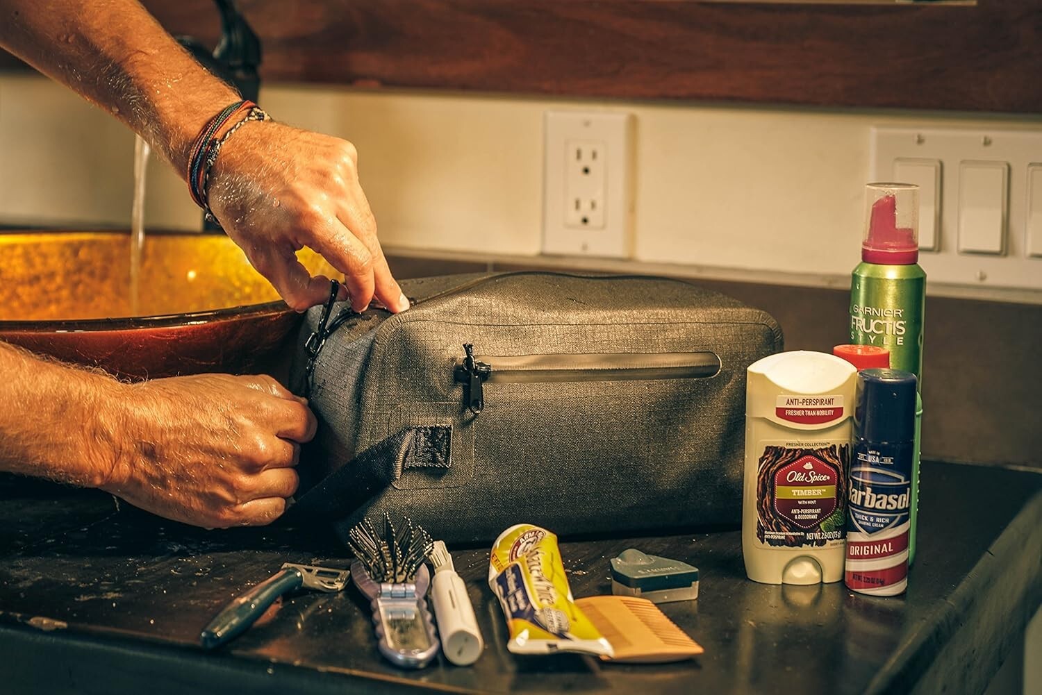 DoppSåk Large Waterproof Toiletry Bag - Leak-Proof Travel Organizer in Blue