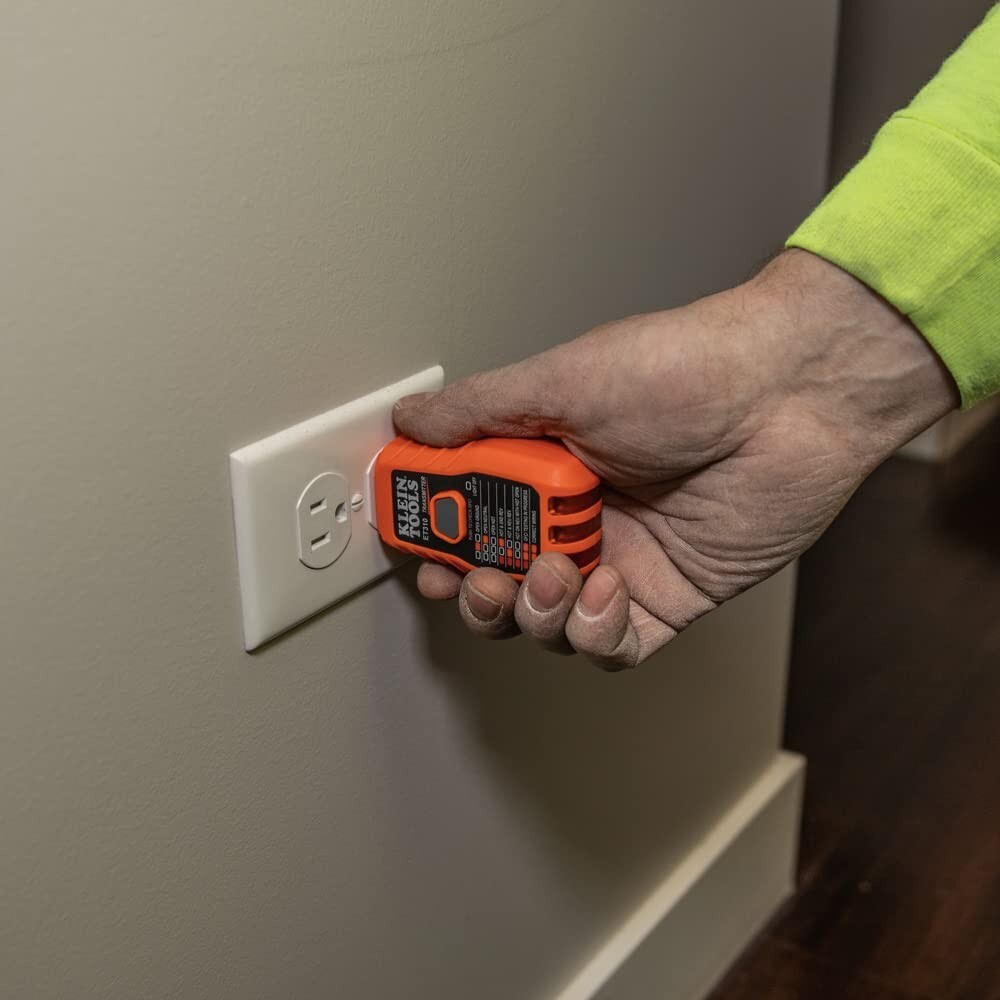 Hand-Powered Circuit Breaker Finder and GFCI Tester – Versatile 2-Piece Tool Kit