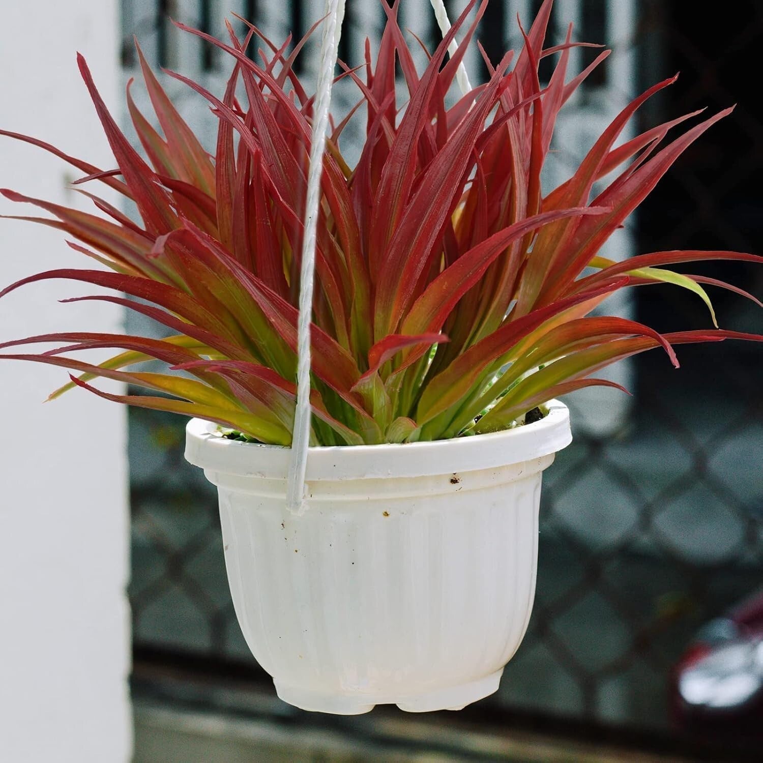 Chic 32-Piece Fake Grass Plants Set - Weather-Resistant Greenery for Any Space