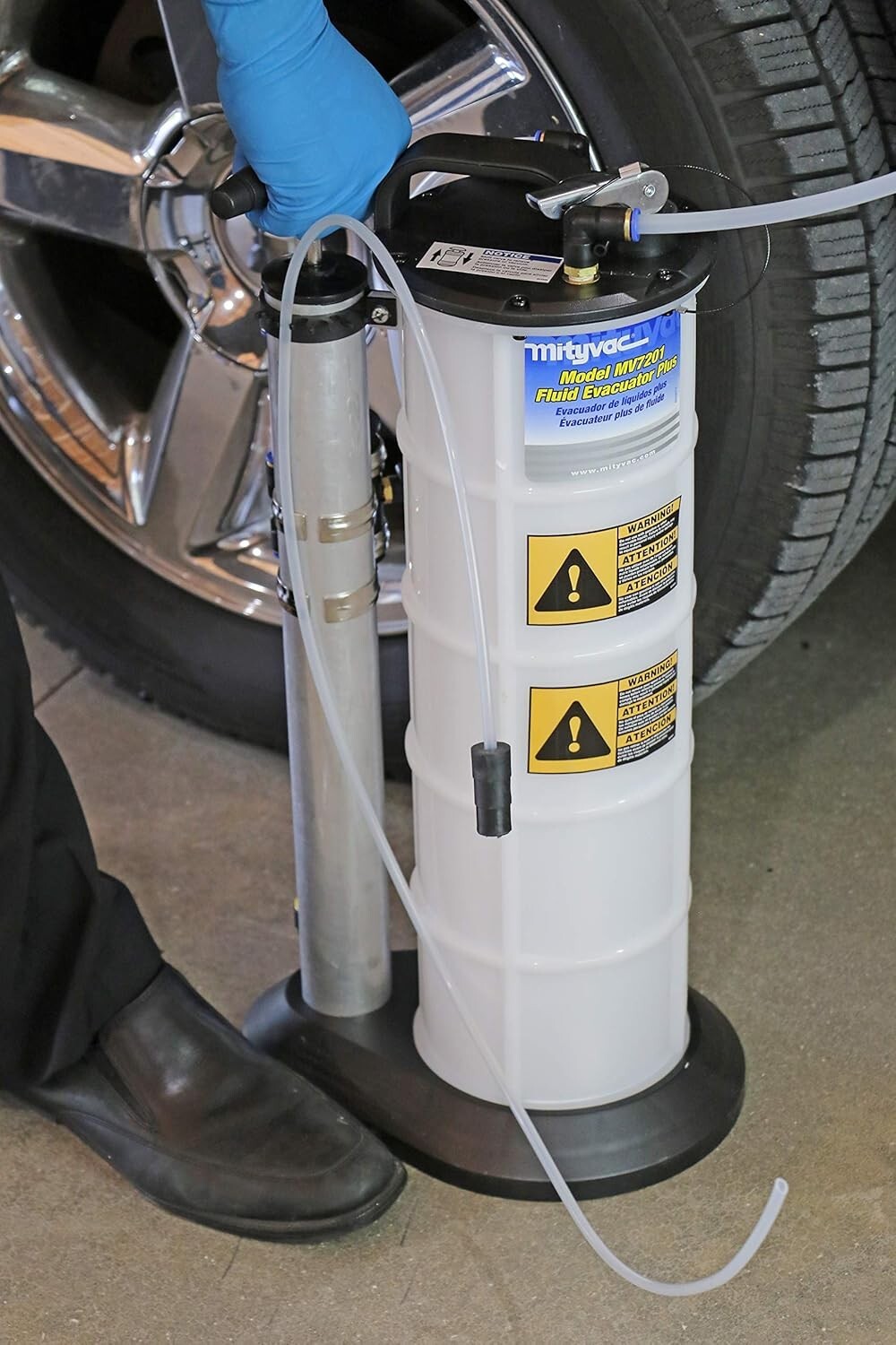 2.3-Gallon Fluid Evacuator & Dispensing Pump - Push Button & Chemical-Resistant