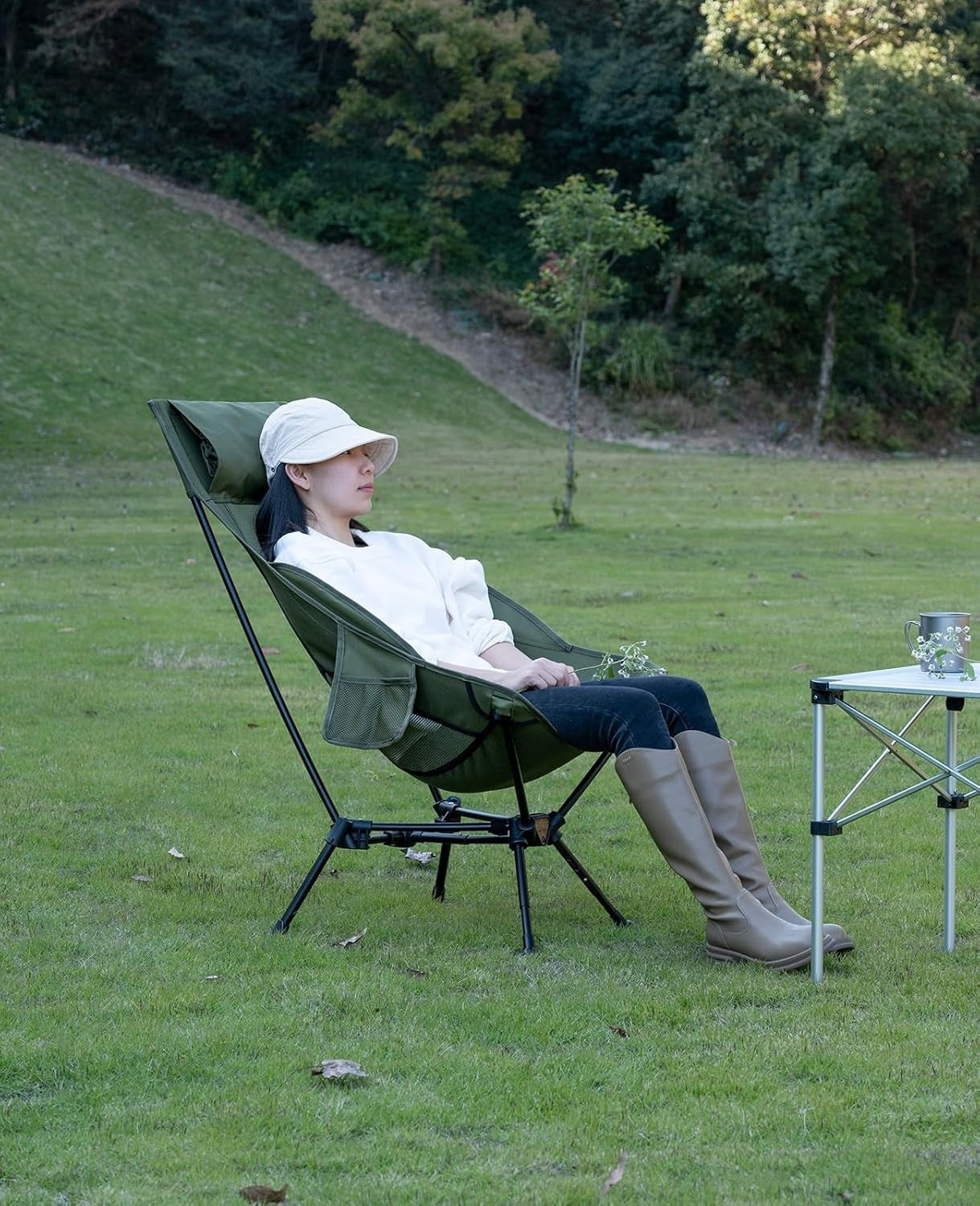 Breathable High-Back Folding Chair with Anti-Sinking Feet - Perfect for Outdoors