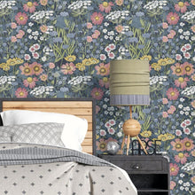 Load image into Gallery viewer, Removable Floral Wall Decor - Daisy Pattern Peel and Stick Wallpaper 48.4sq.ft