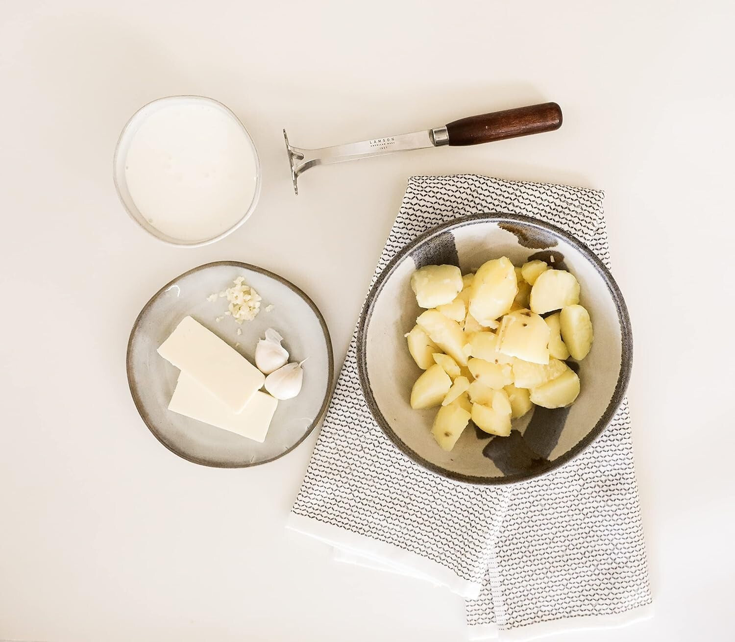 Durable Mini Masher with Riveted Walnut Handle - Nostalgic Cooking Essential