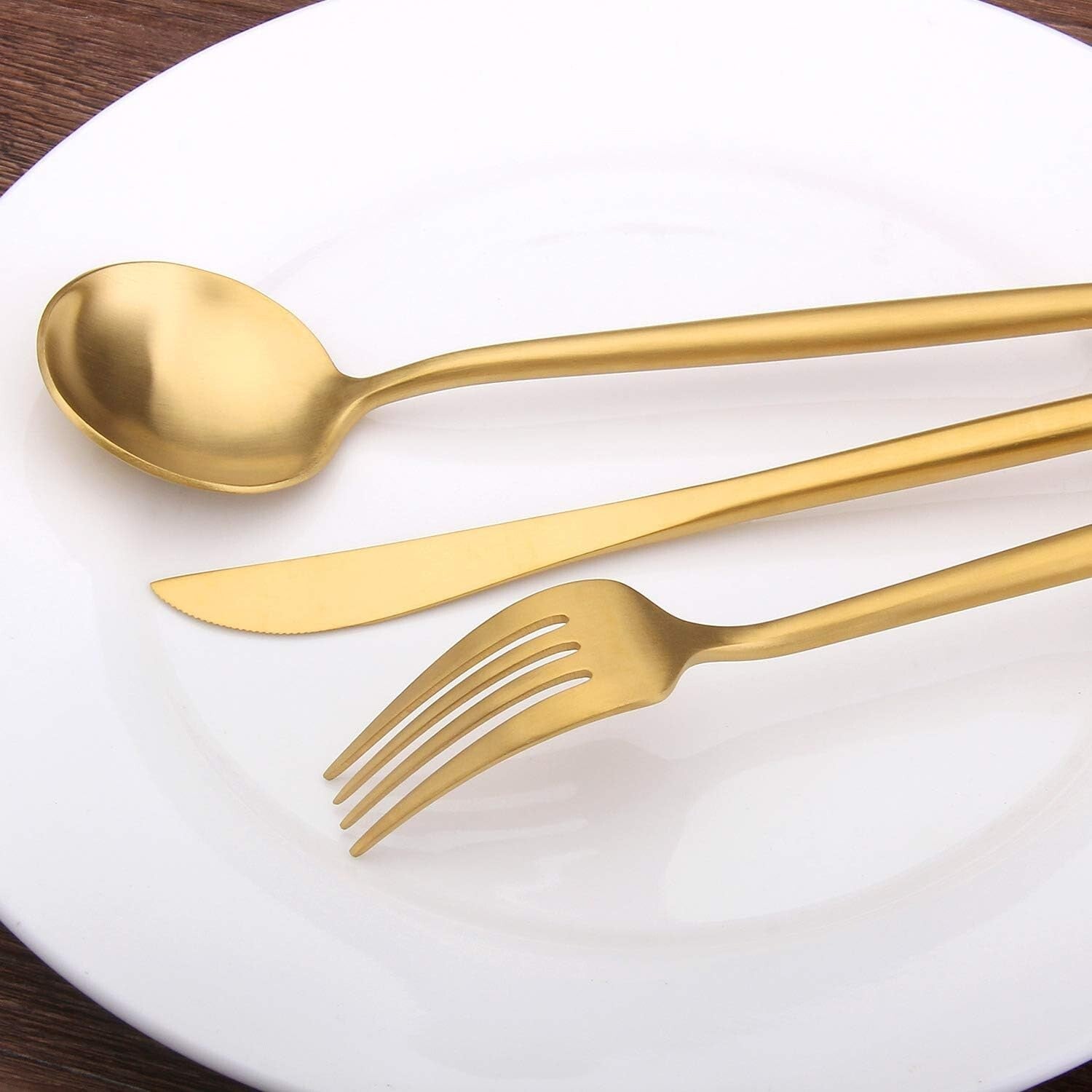 Modern 20-Piece Silverware Set in Matte Gold - Ergonomic, Elegant, Easy Care