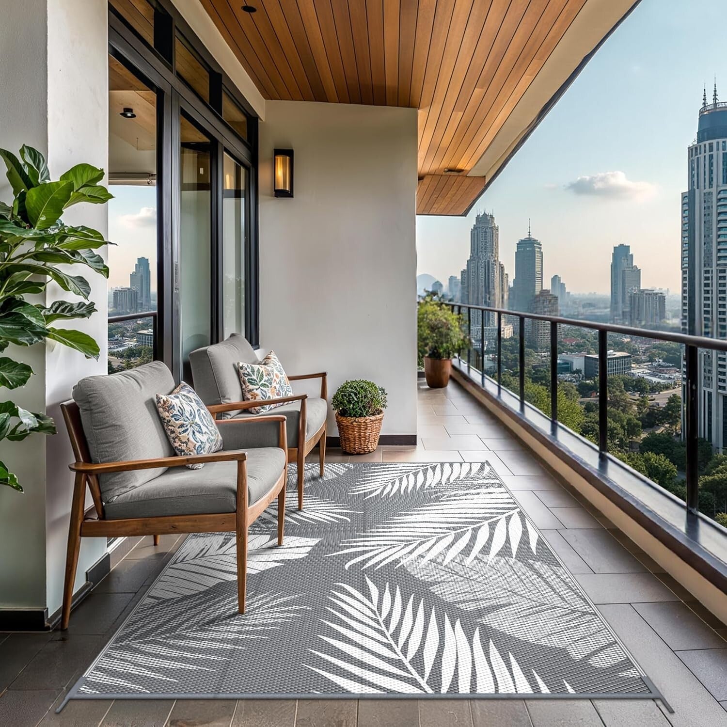 Versatile 9x12 Outdoor Carpet with Palm Leaf Design - Perfect for Decks &Picnics
