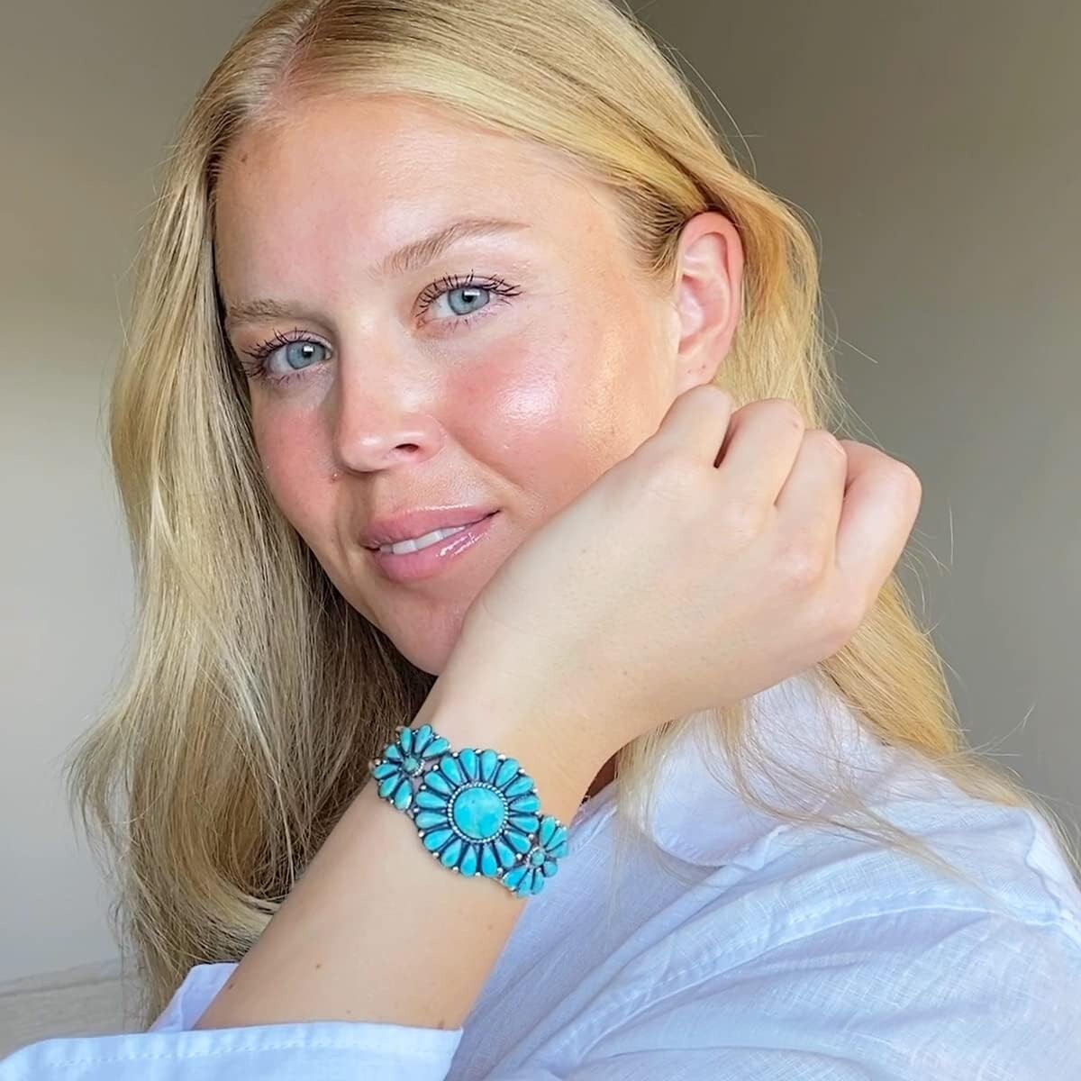 Handmade Adjustable 925 Sterling Silver Turquoise Cluster Bracelet for Women