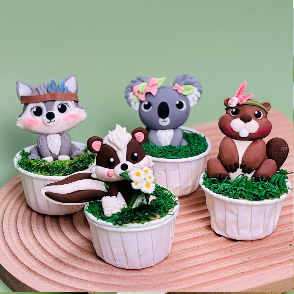 Food-Grade Woodland Animal Cake Topper Molds - Perfect for Kids' Parties