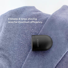Load image into Gallery viewer, Efficient Pilo 2 Fabric Shaver - Rechargeable for Long-lasting Lint Removal