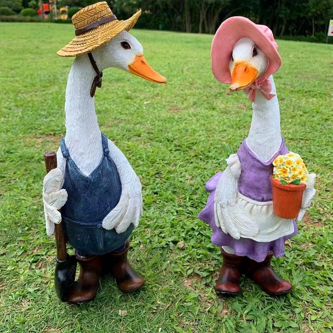 Adorable 14-Inch Resin Duck Figurine - Perfect Garden & Patio Décoration