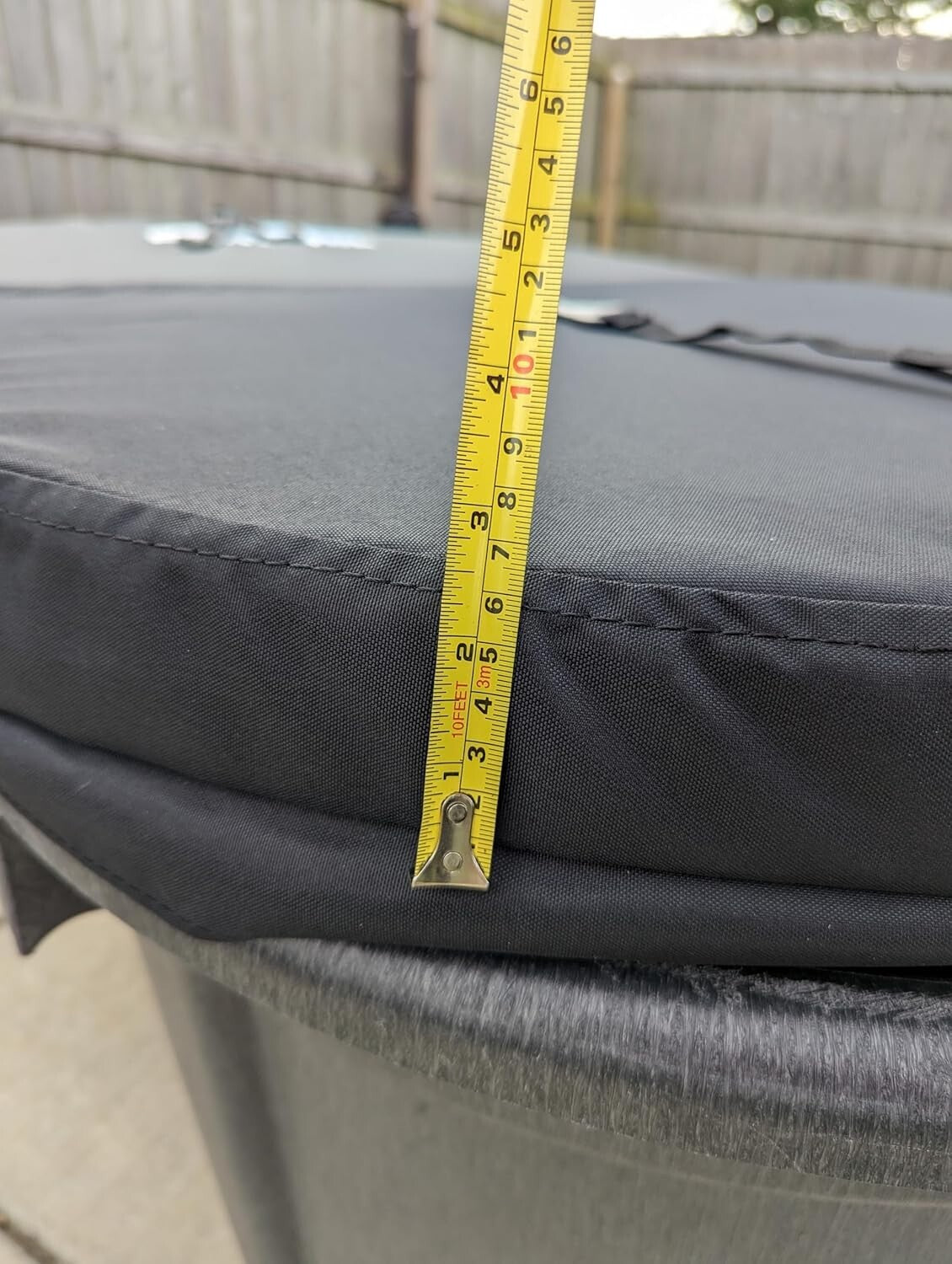 Foldable 100 Gallon Oval Hot Tub Cover - Ultimate Ice Water Therapy Solution