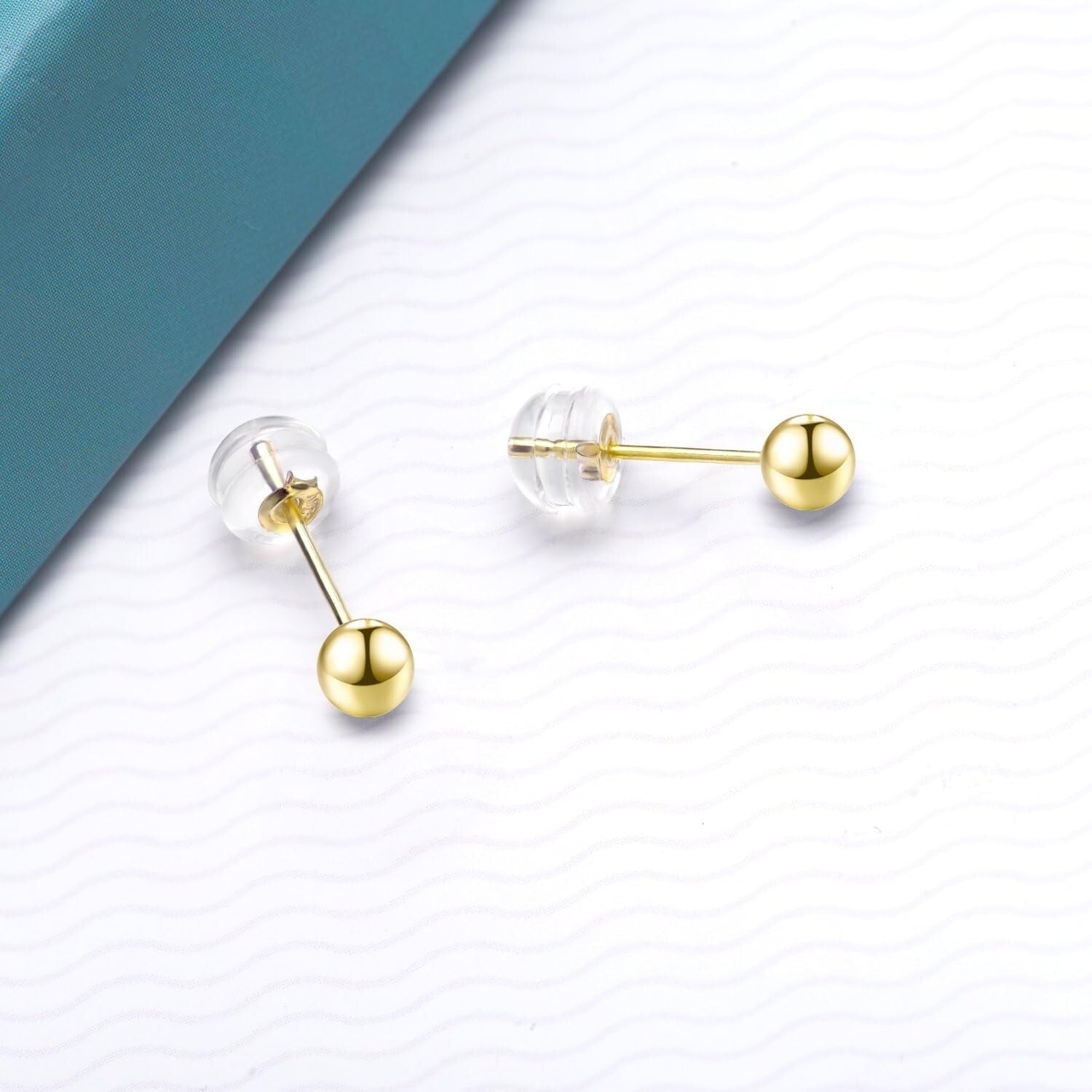 High-Quality 18K Gold Ball Earrings - Timeless Style for Fashionable Women
