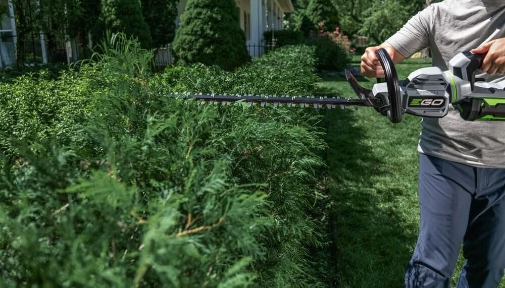 Cordless Electric Hedge Trimmer 26-inch with 56V Battery for Effortless Trimming