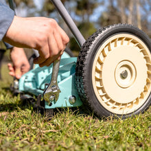 Load image into Gallery viewer, Lightweight 5-Blade 14-Inch Push Reel Lawn Mower with Adjustable Height - Mint