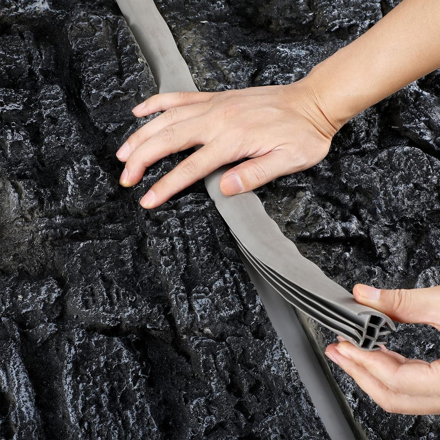 Flexible EPDM Concrete Expansion Joint Filler - 25ft Driveway Repair Solution