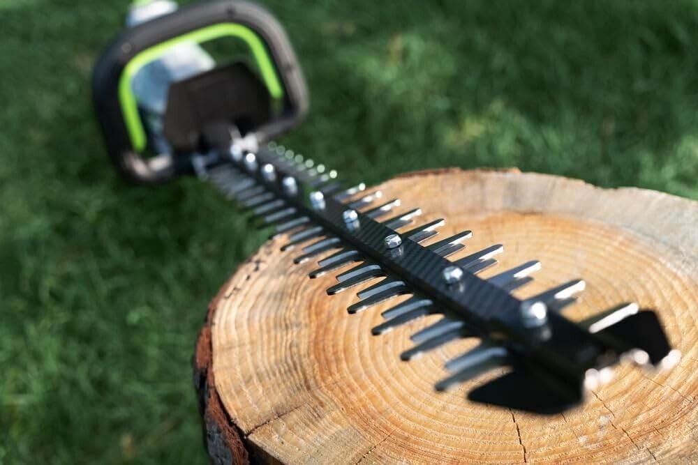 Cordless Electric Hedge Trimmer 26-inch with 56V Battery for Effortless Trimming