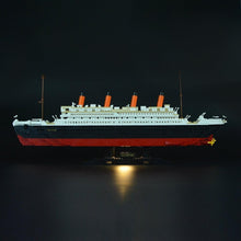 Load image into Gallery viewer, 1021-Piece Titanic Block Model Kit with Detailed Instructions - Gift-Ready!