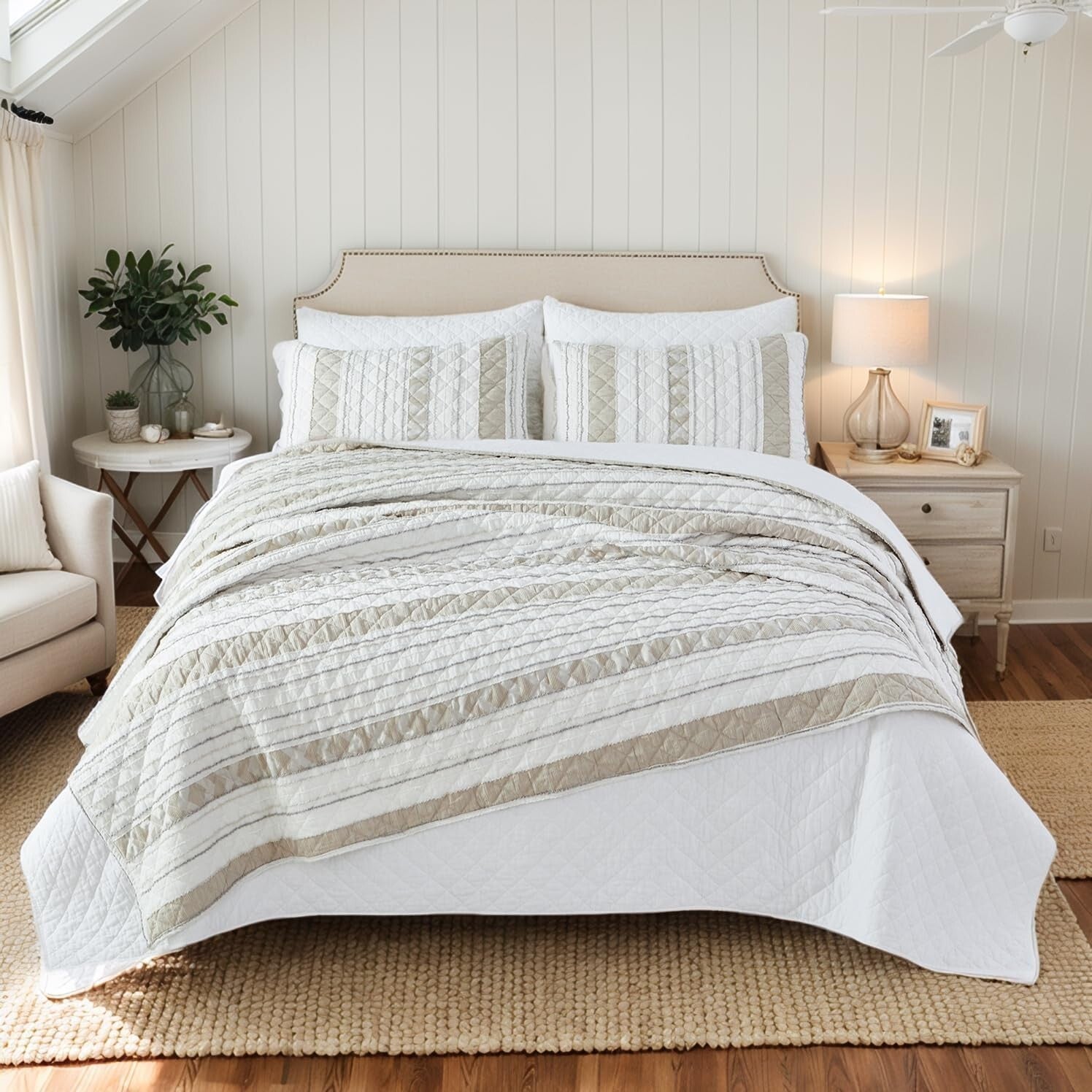 All-Season King Quilt Set with Matching Pillow Shams - Elegant Striped Design